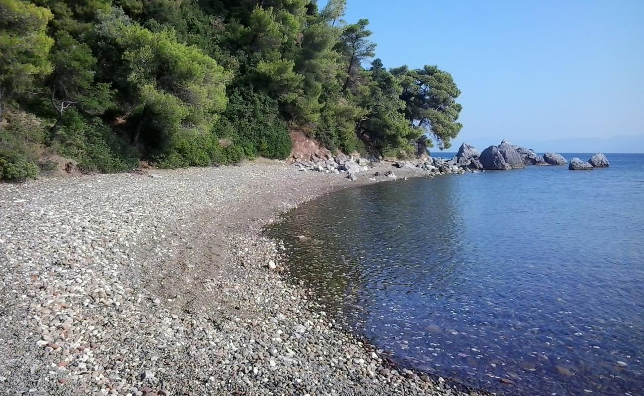 Limni secret beach'in fotoğrafı gri çakıl taşı yüzey ile