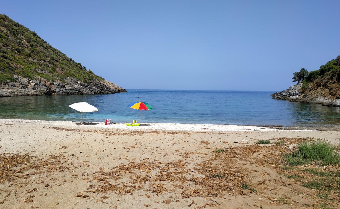 Koskina 2nd beach'in fotoğrafı küçük bej çakıl yüzey ile