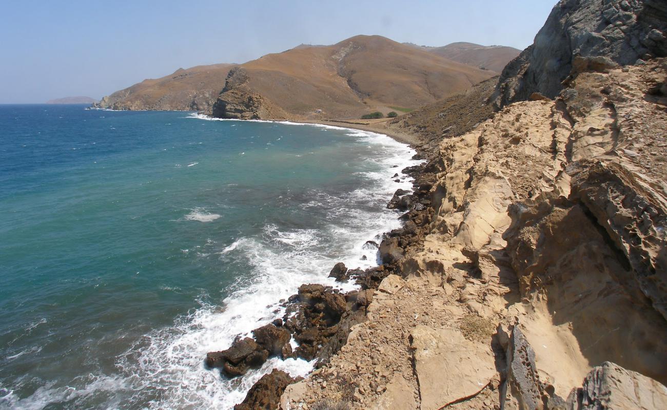 Mourtzeflos beach IV'in fotoğrafı taşlı kum yüzey ile