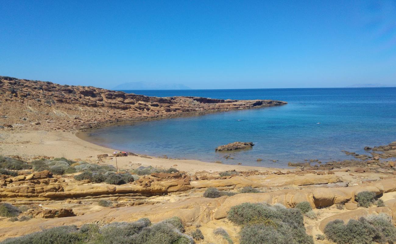 Faraklou beach'in fotoğrafı taşlı kum yüzey ile