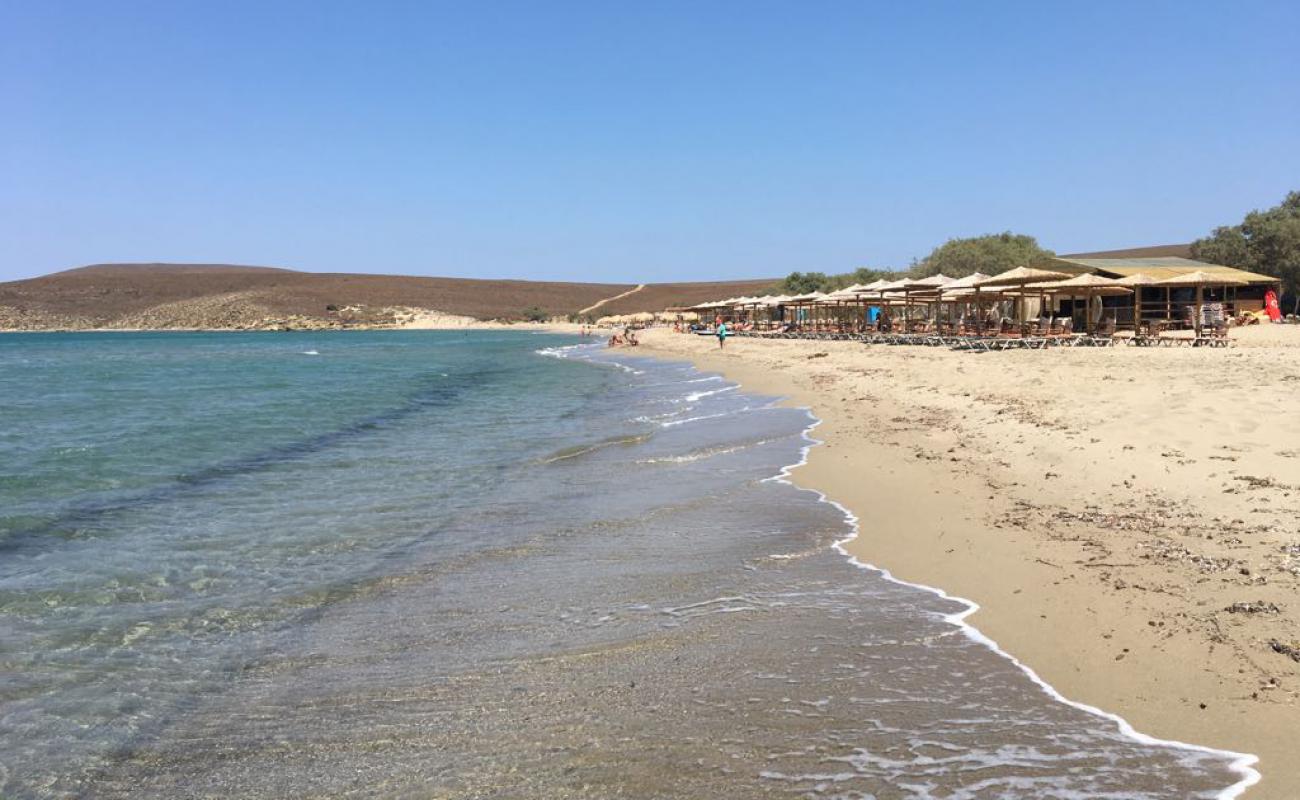 Zematas beach'in fotoğrafı parlak ince kum yüzey ile