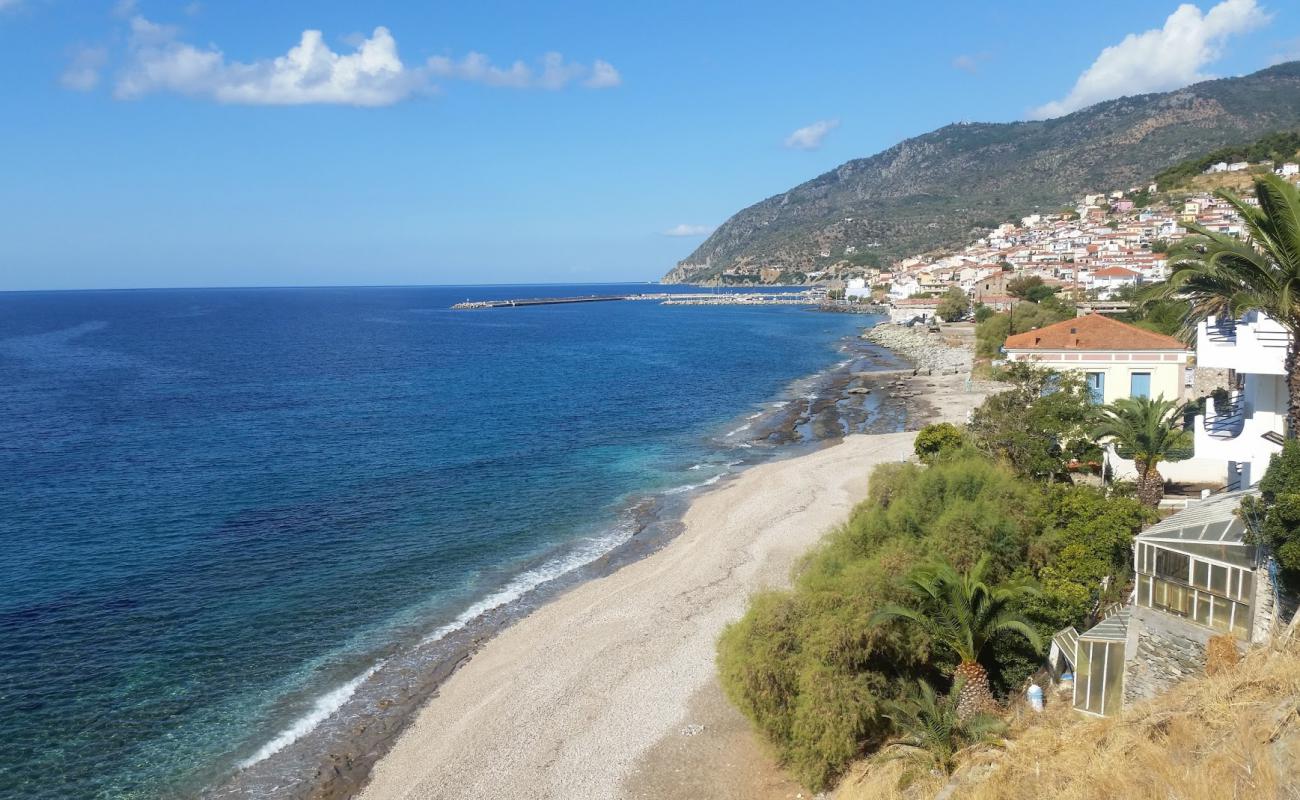 Plomari beach Saint Isidoros'in fotoğrafı hafif çakıl yüzey ile