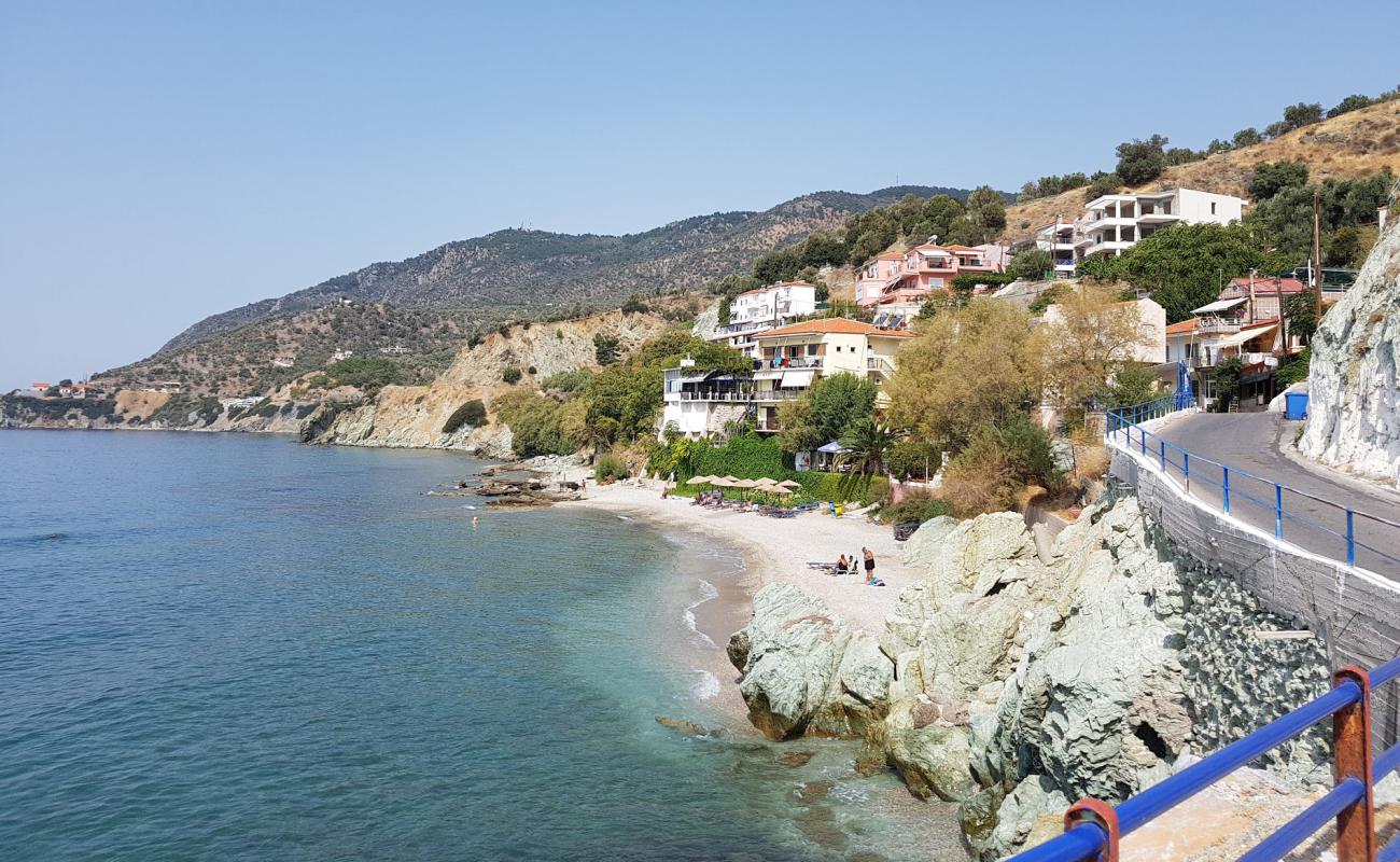 Ammoudeli beach'in fotoğrafı hafif çakıl yüzey ile