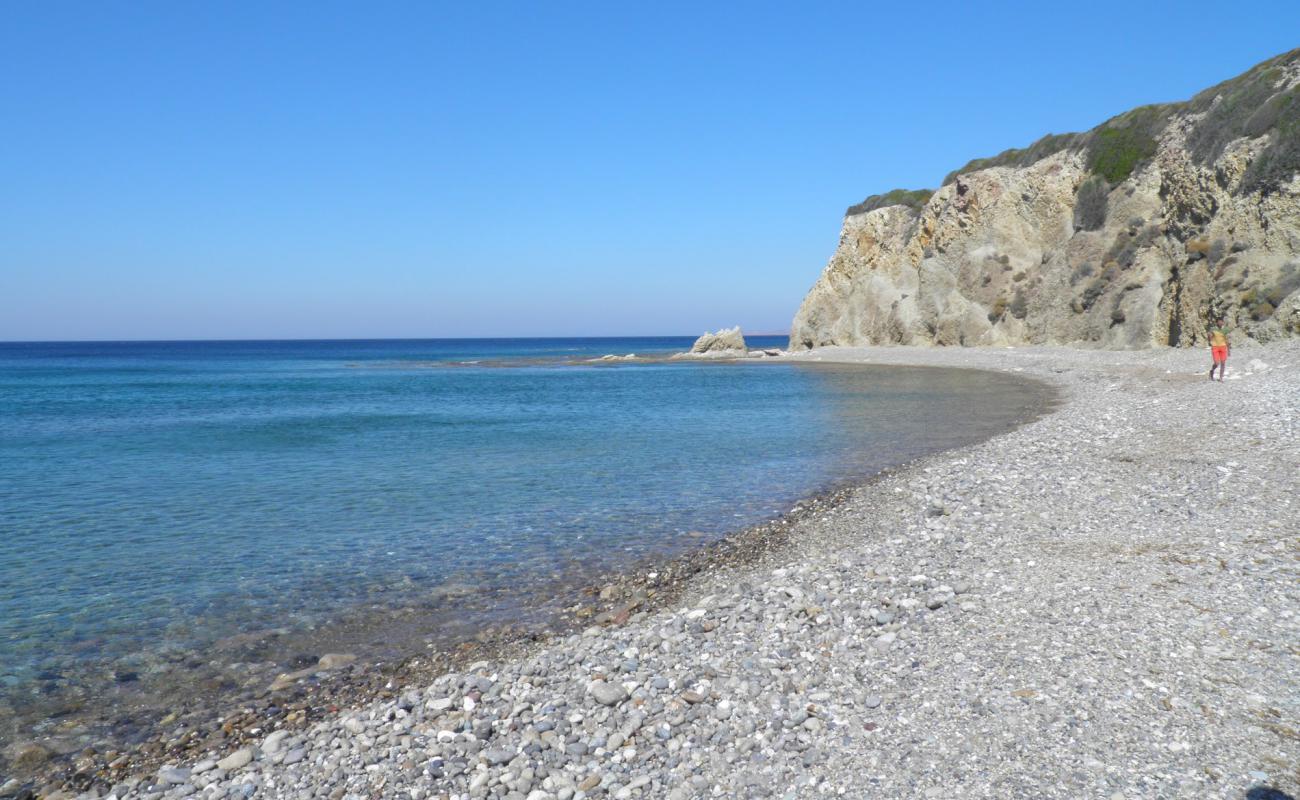 Vatera beach V'in fotoğrafı bej çakıl yüzey ile