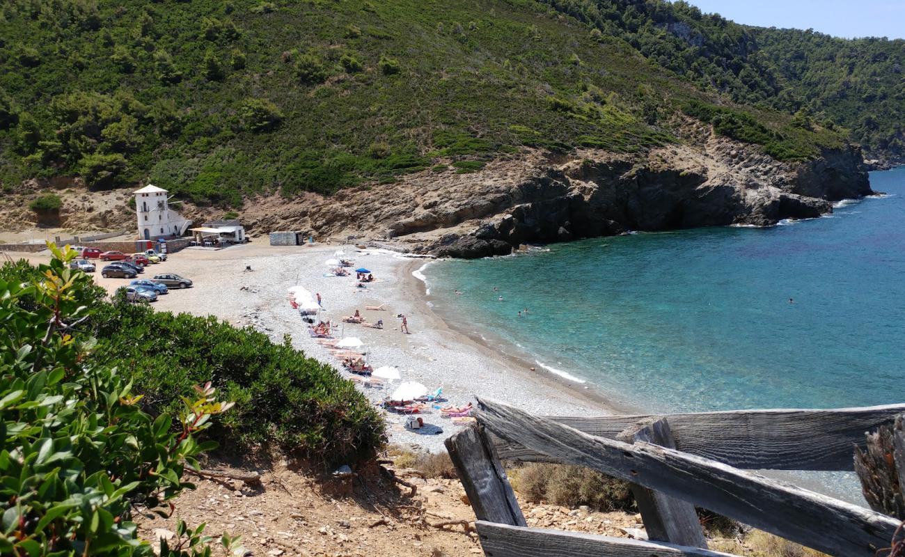 Paralia Megali Ammos'in fotoğrafı gri çakıl taşı yüzey ile