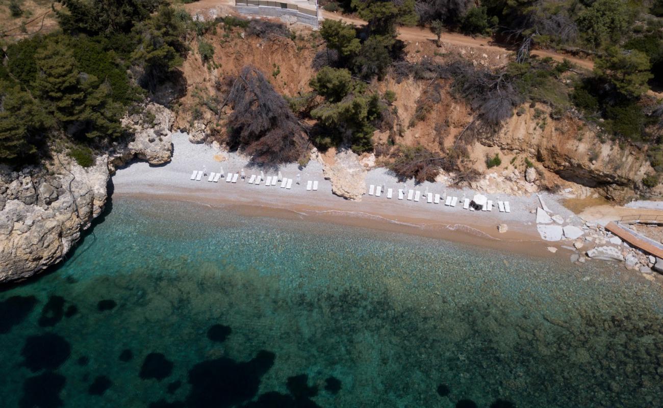 Angel beach'in fotoğrafı çakıl ile kum yüzey ile