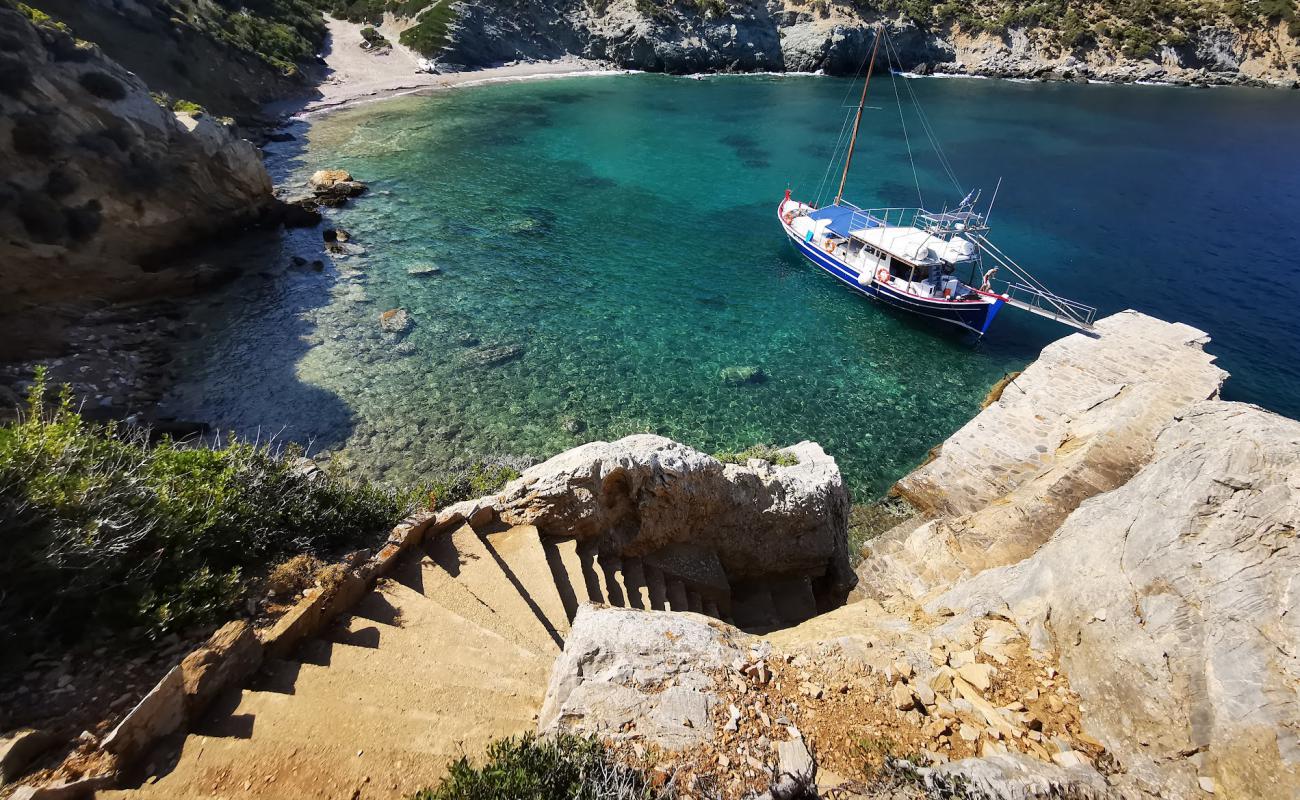 Kyra Panagia II'in fotoğrafı taşlı kum yüzey ile