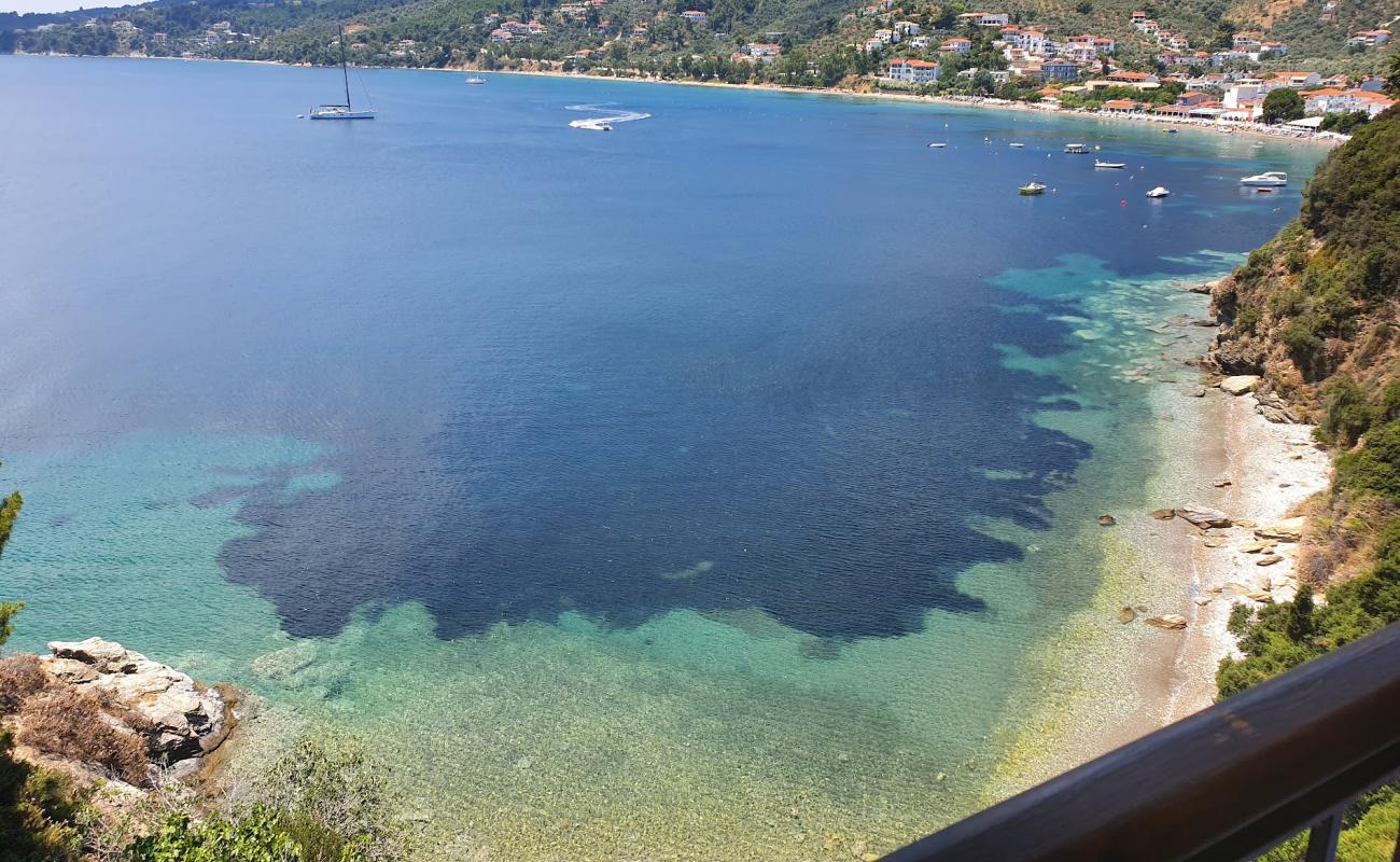 Amfiliki Pansion beach'in fotoğrafı taşlı kum yüzey ile