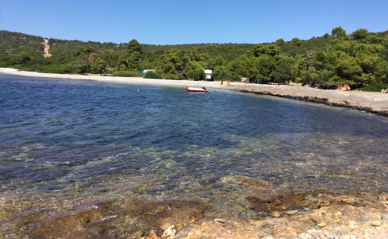 Kyra Panagia beach'in fotoğrafı kahverengi çakıl yüzey ile