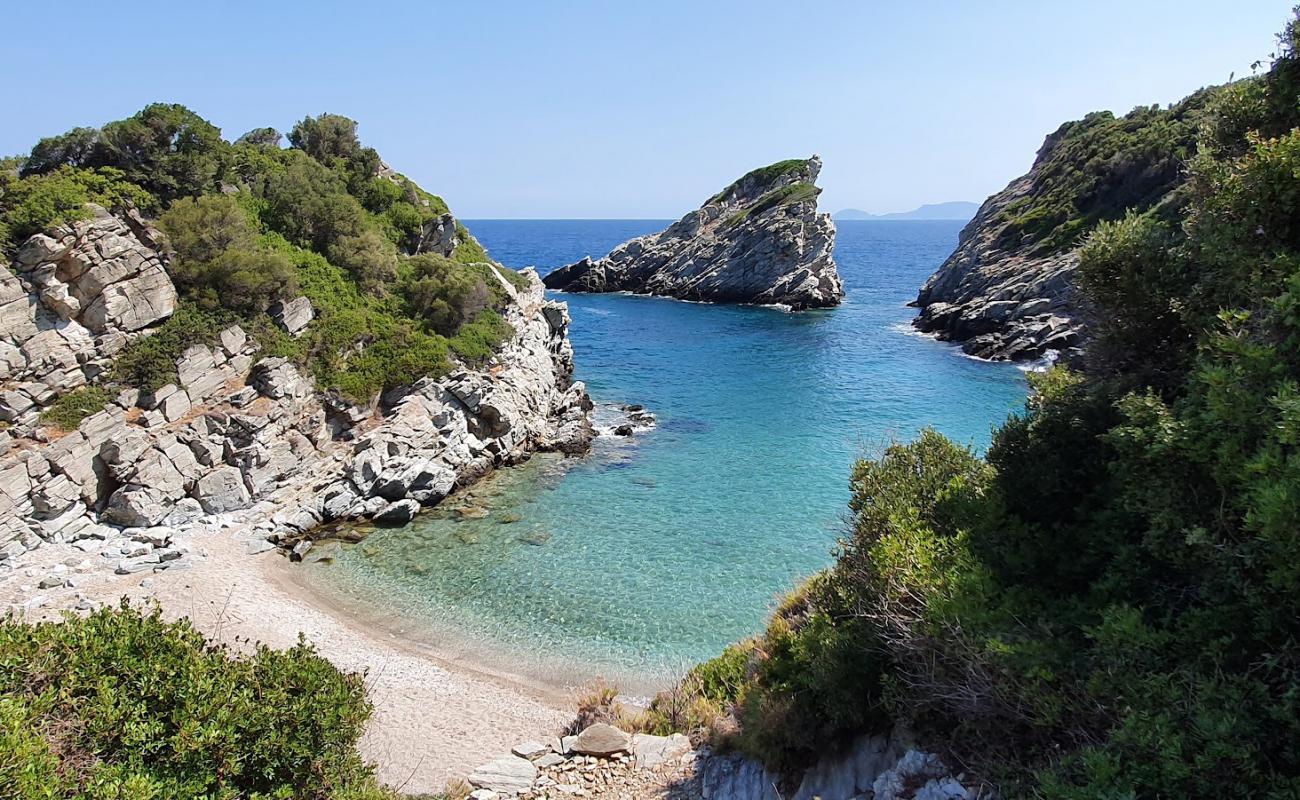 Spilia beach'in fotoğrafı parlak kum yüzey ile