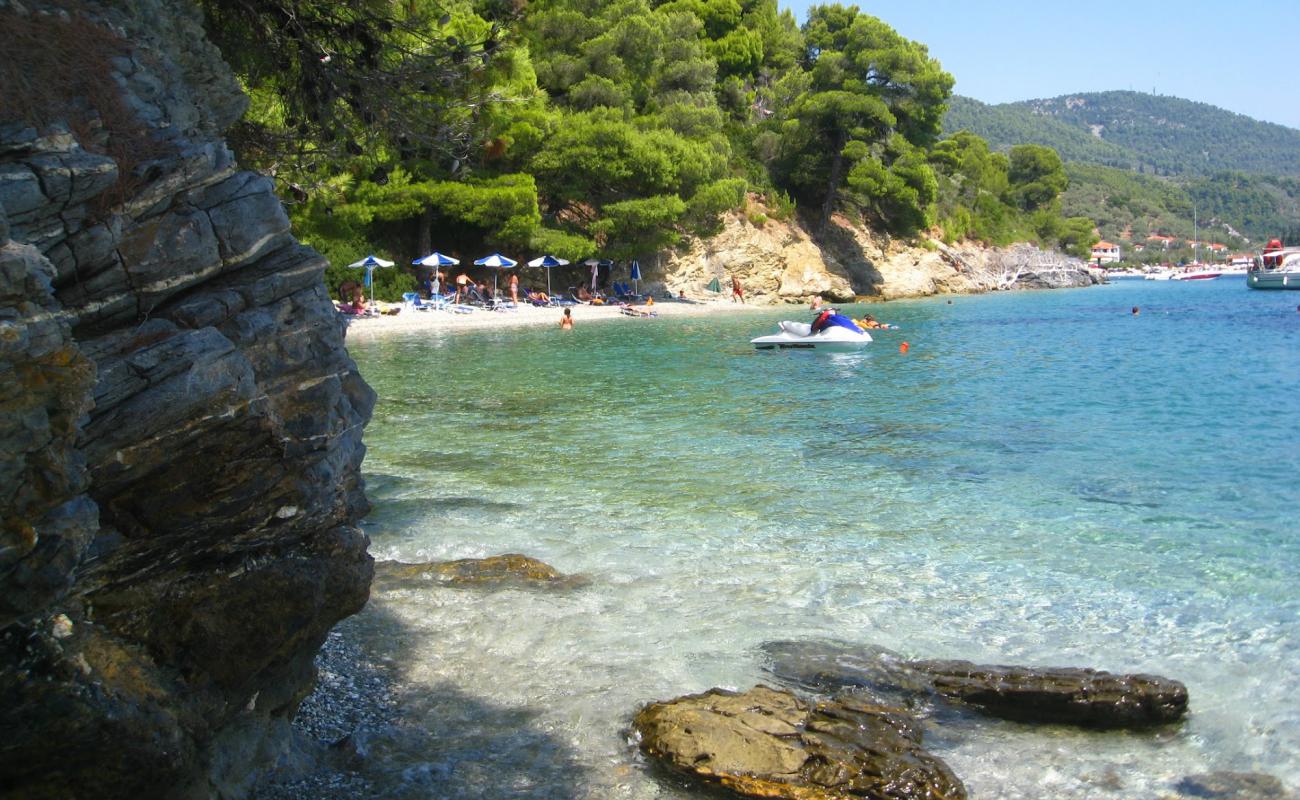 Andrines beach'in fotoğrafı gri çakıl taşı yüzey ile