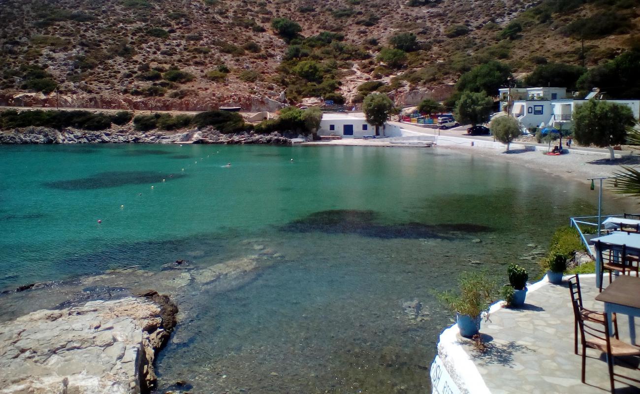 Agathonisi beach II'in fotoğrafı hafif ince çakıl taş yüzey ile