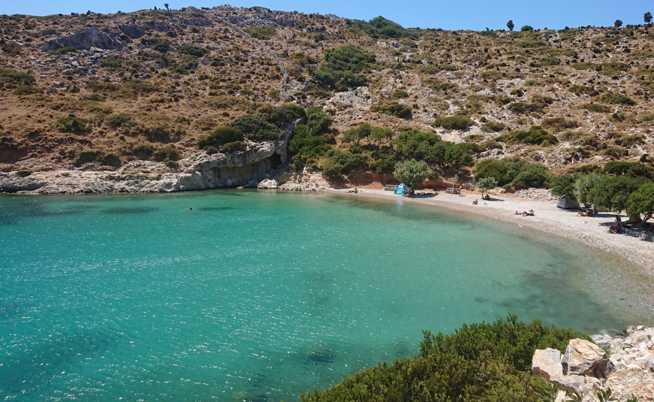 Spilia beach'in fotoğrafı hafif çakıl yüzey ile