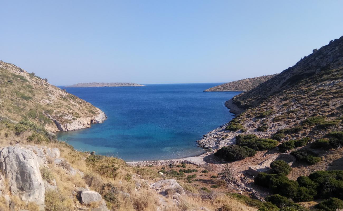 Paralia II'in fotoğrafı hafif ince çakıl taş yüzey ile