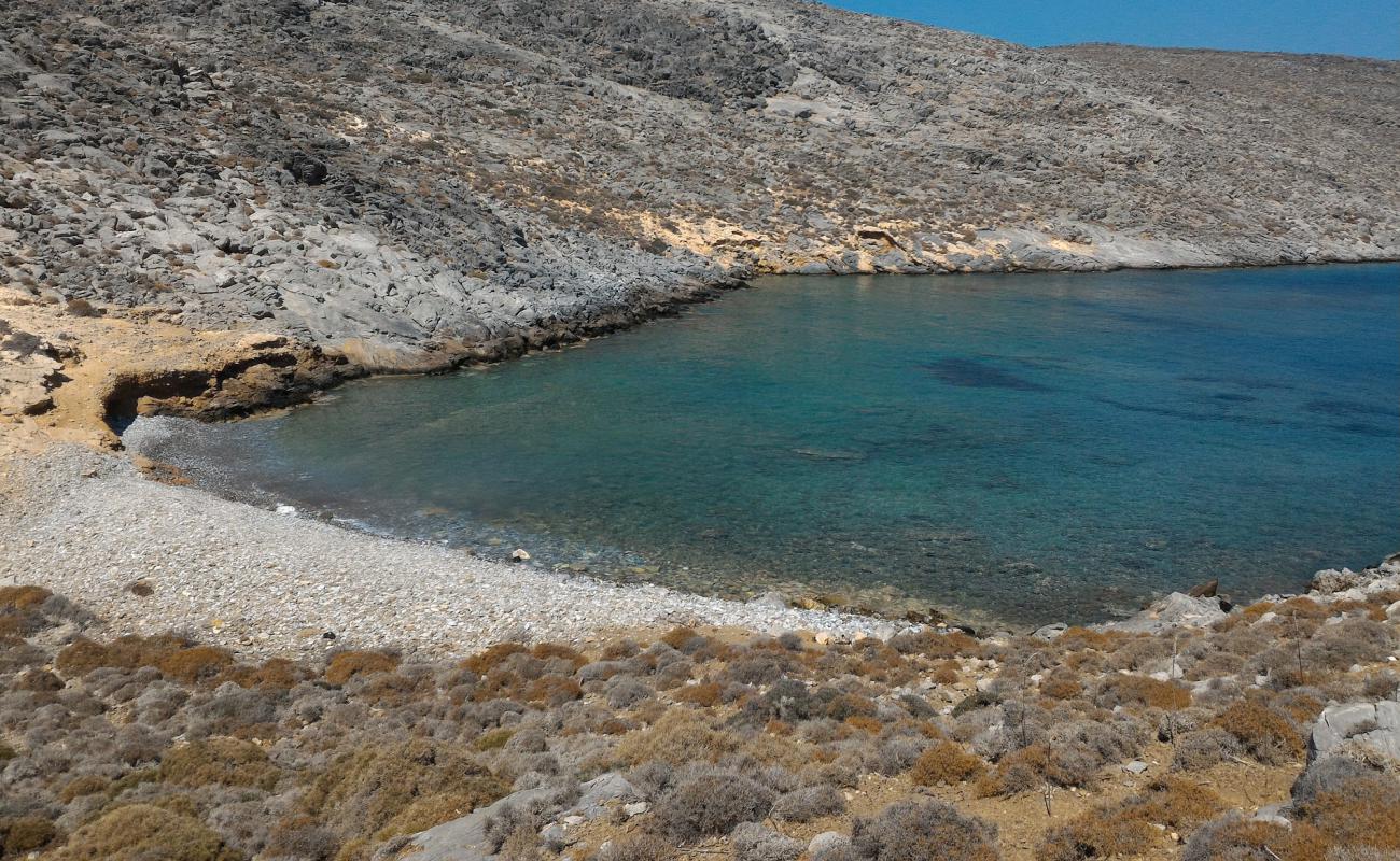 Spiaggia delle capre'in fotoğrafı küçük bej çakıl yüzey ile