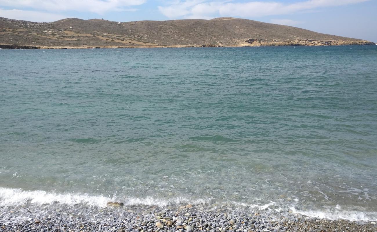 Vagia II'in fotoğrafı gri çakıl taşı yüzey ile