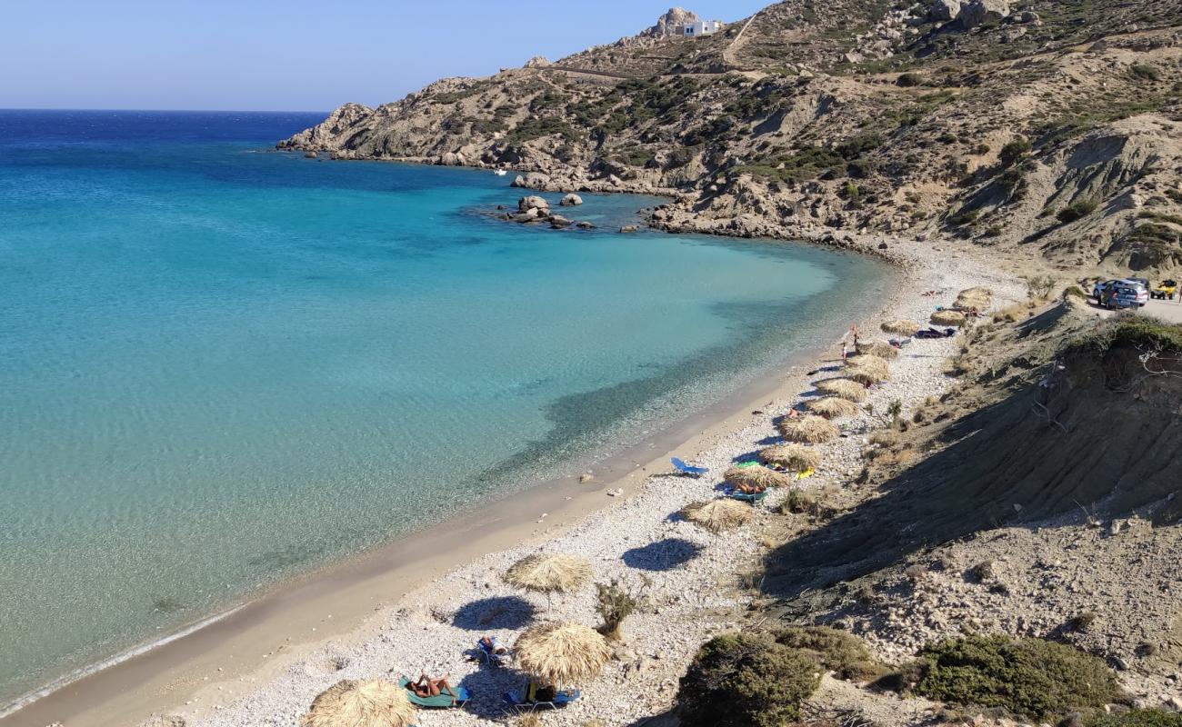 Damatria beach'in fotoğrafı çakıl ile kum yüzey ile