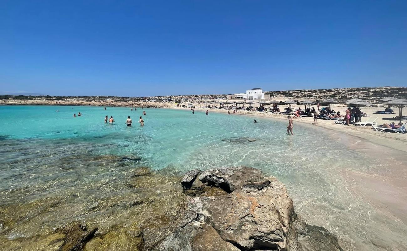 Diakoftis beach'in fotoğrafı açık bej kum yüzey ile