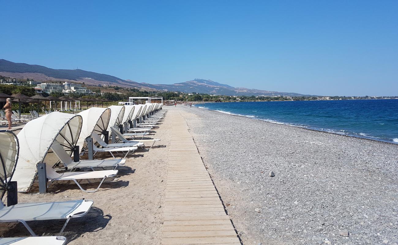 Psalidi Plajı'in fotoğrafı gri ince çakıl taş yüzey ile