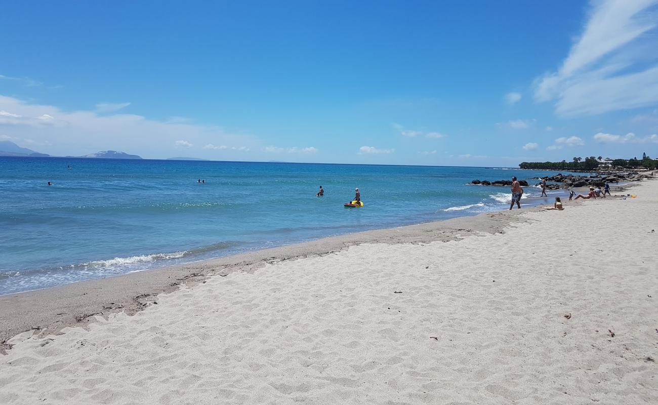 Atlantica Beach'in fotoğrafı parlak kum yüzey ile