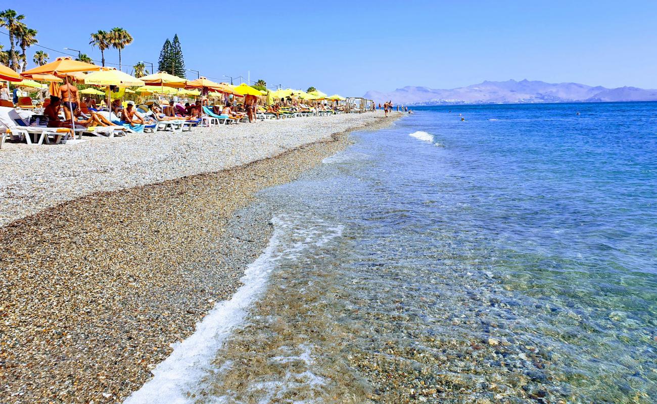 Lambi plajı'in fotoğrafı gri ince çakıl taş yüzey ile