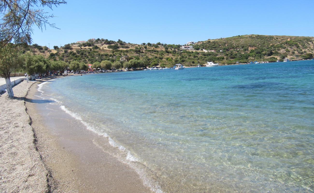 Blefoutis beach'in fotoğrafı gri ince çakıl taş yüzey ile