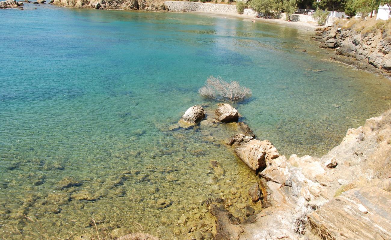 Panagies beach'in fotoğrafı taşlı kum yüzey ile