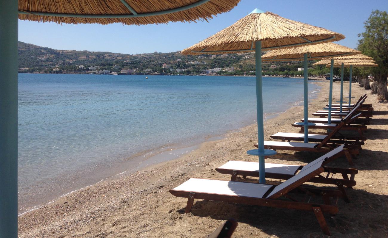 Alea Mare beach'in fotoğrafı gri ince çakıl taş yüzey ile