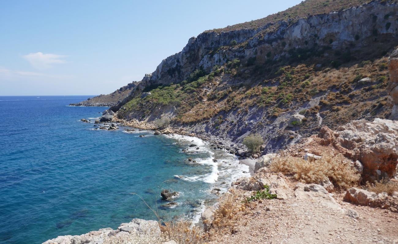 Faros Bar beach'in fotoğrafı taşlı kum yüzey ile