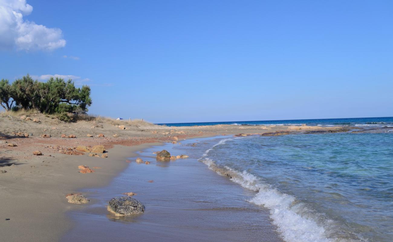 Xerokambos beach'in fotoğrafı açık bej kum yüzey ile