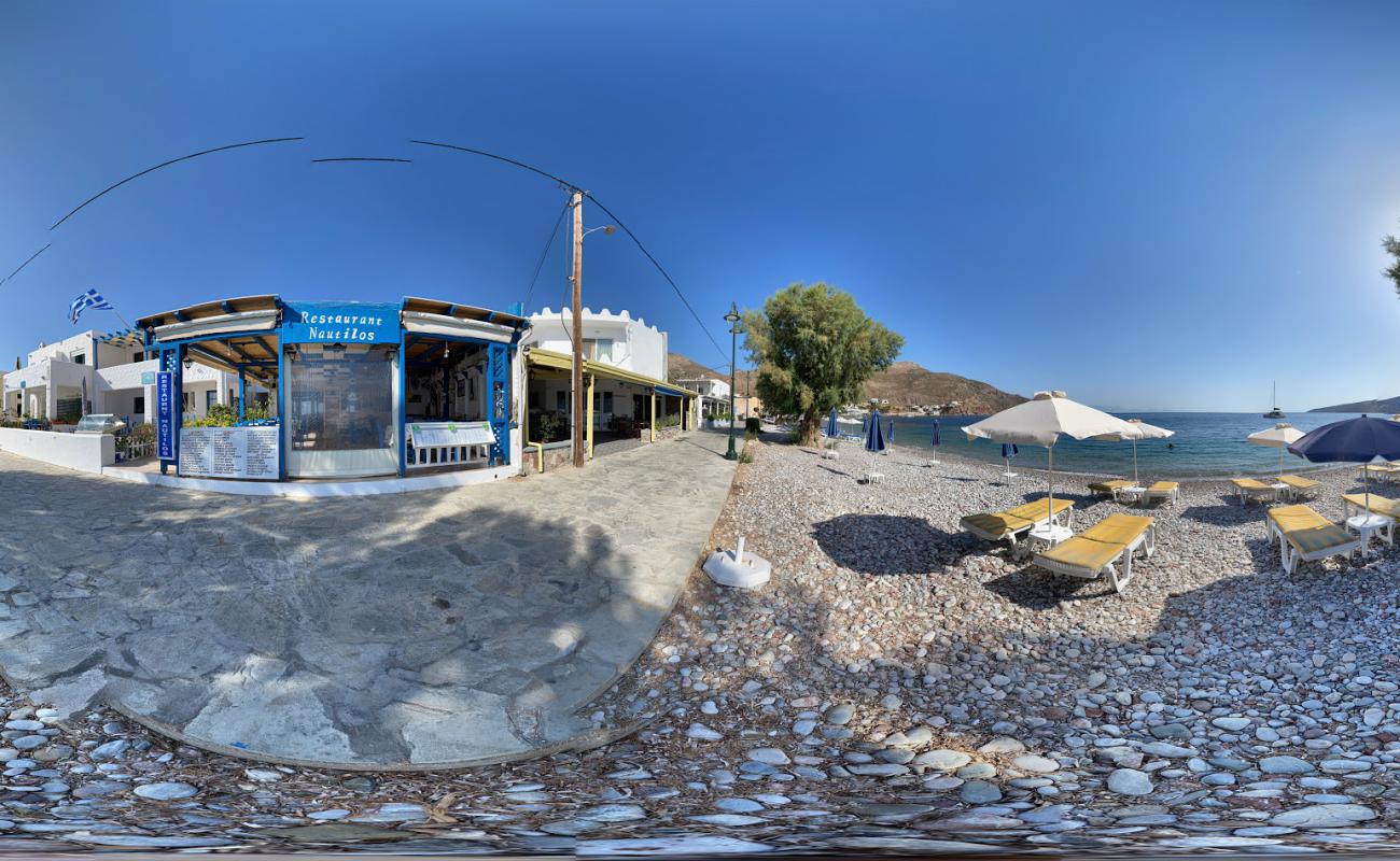 Paralia Lethra II'in fotoğrafı küçük bej çakıl yüzey ile