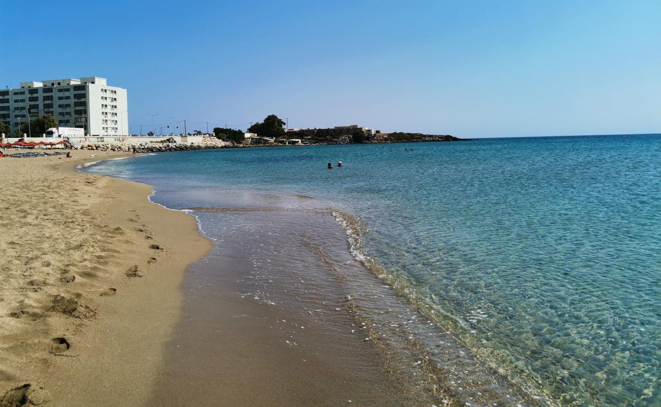 Zephyros beach'in fotoğrafı parlak kum yüzey ile