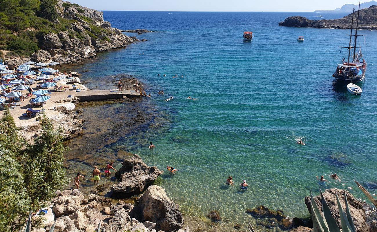 Ladiko Beach'in fotoğrafı kayalık arazi yüzey ile