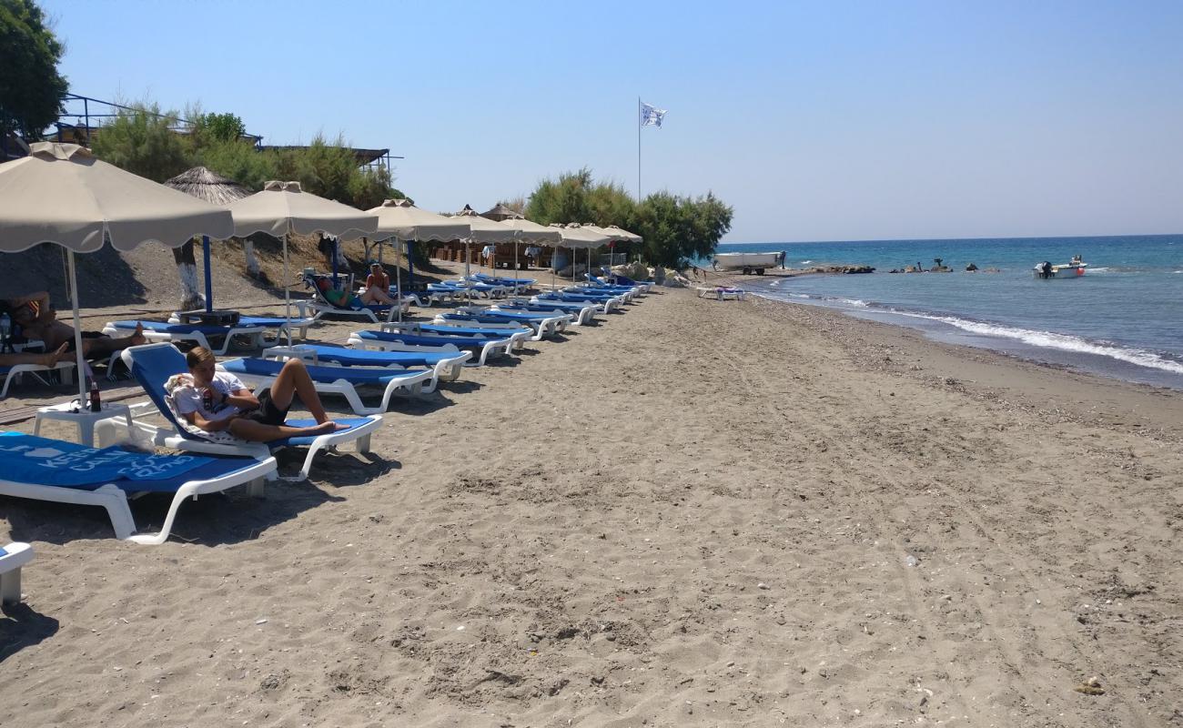 Kameros Beach IV'in fotoğrafı gri kum yüzey ile