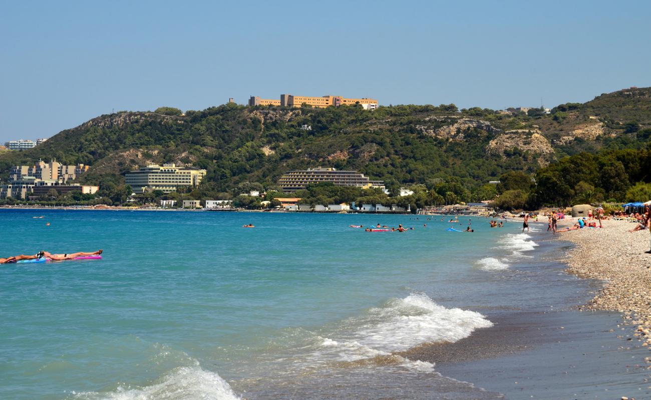 Ialysos Bay Beach'in fotoğrafı çakıl ile kum yüzey ile