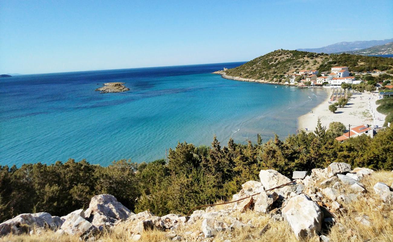 Psili Ammos beach'in fotoğrafı parlak kum yüzey ile