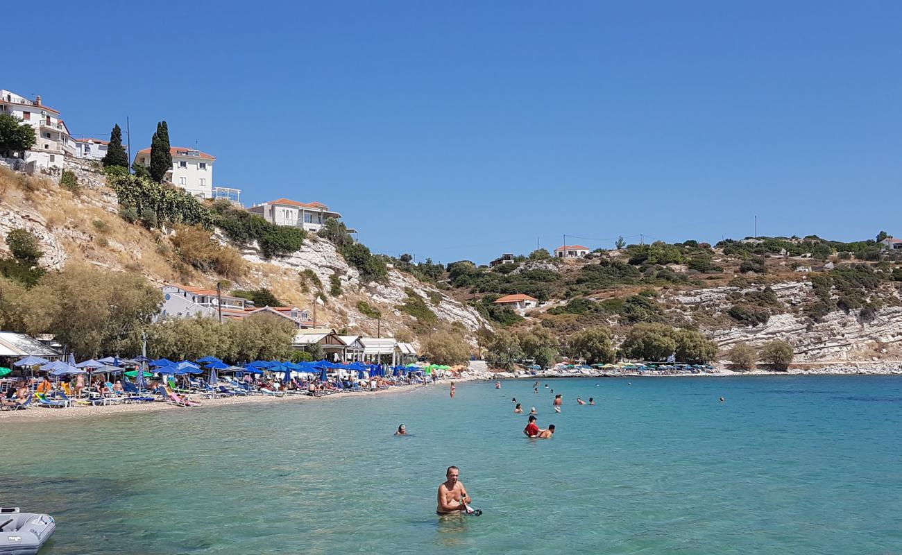 Pythagorean beach'in fotoğrafı hafif çakıl yüzey ile