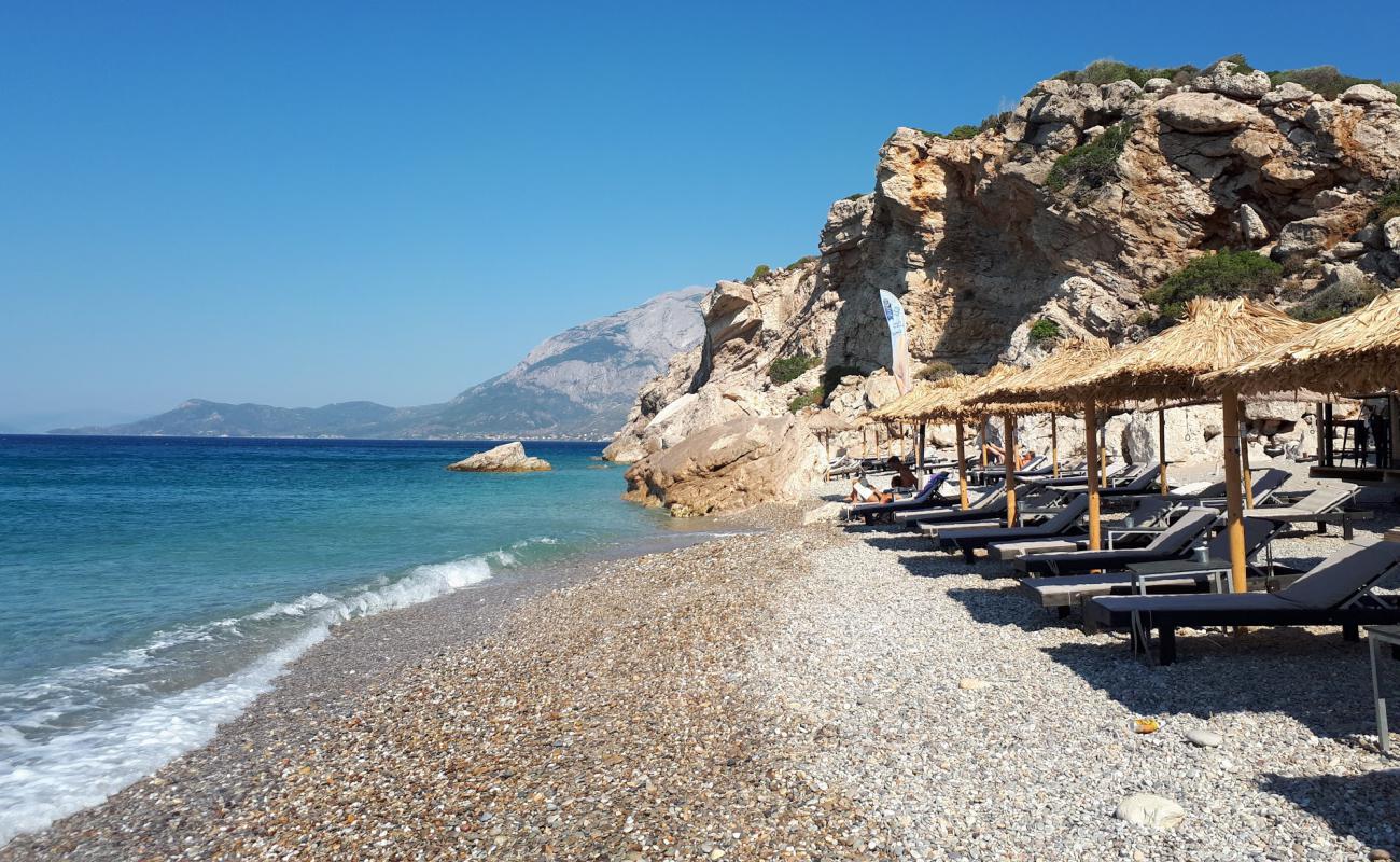 Kaladakia Plajı'in fotoğrafı bej çakıl yüzey ile