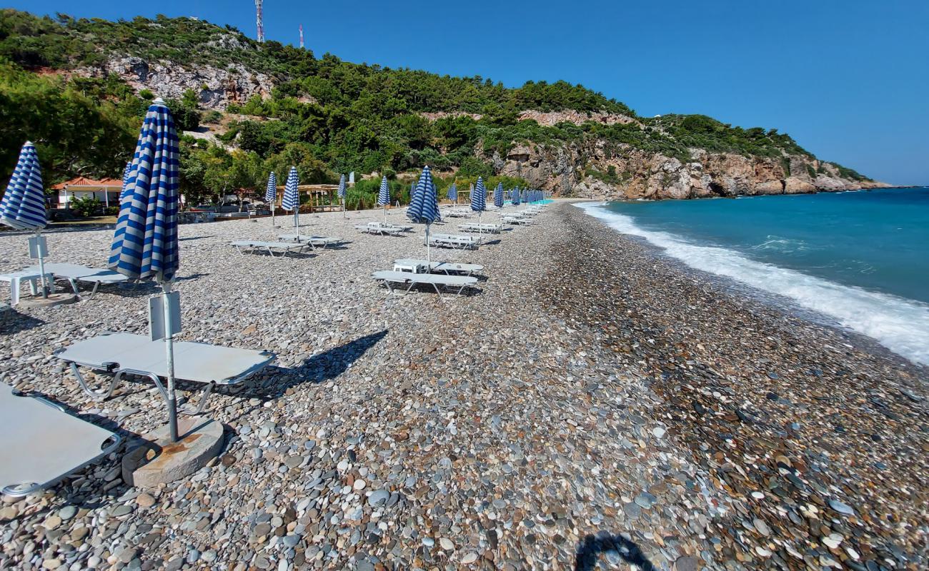 Avlakia beach'in fotoğrafı hafif çakıl yüzey ile