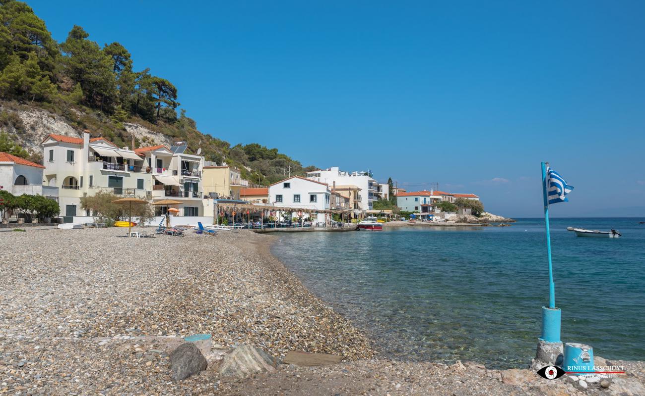 Avlakia beach III'in fotoğrafı hafif çakıl yüzey ile