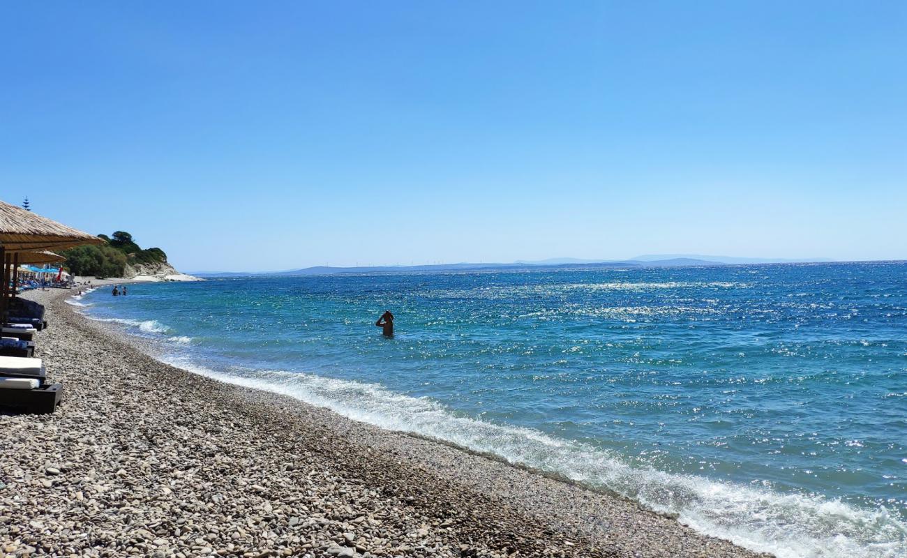 Agia Fotini'in fotoğrafı bej çakıl yüzey ile