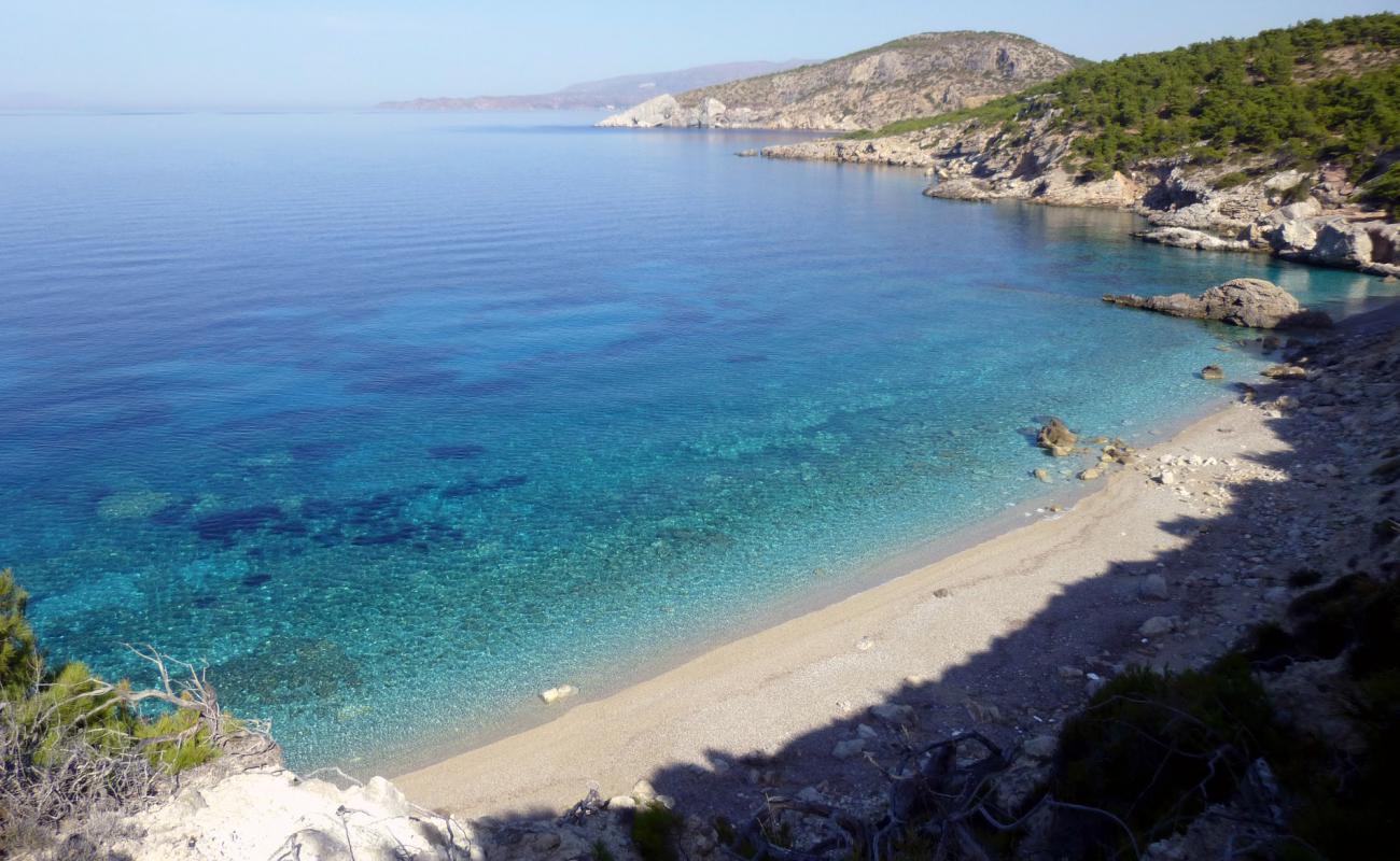 Tigani Beach II'in fotoğrafı bej çakıl yüzey ile
