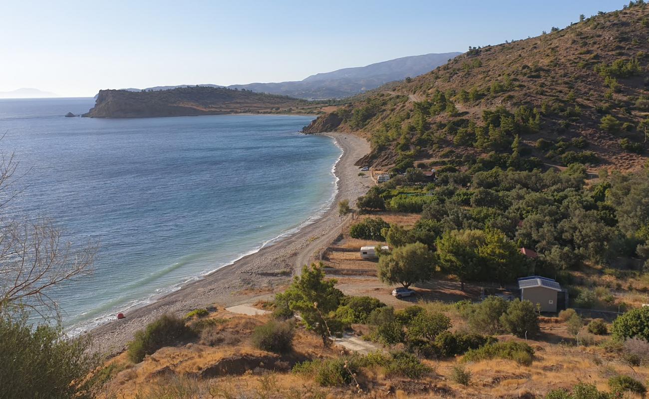 Agios Ioannis'in fotoğrafı hafif çakıl yüzey ile