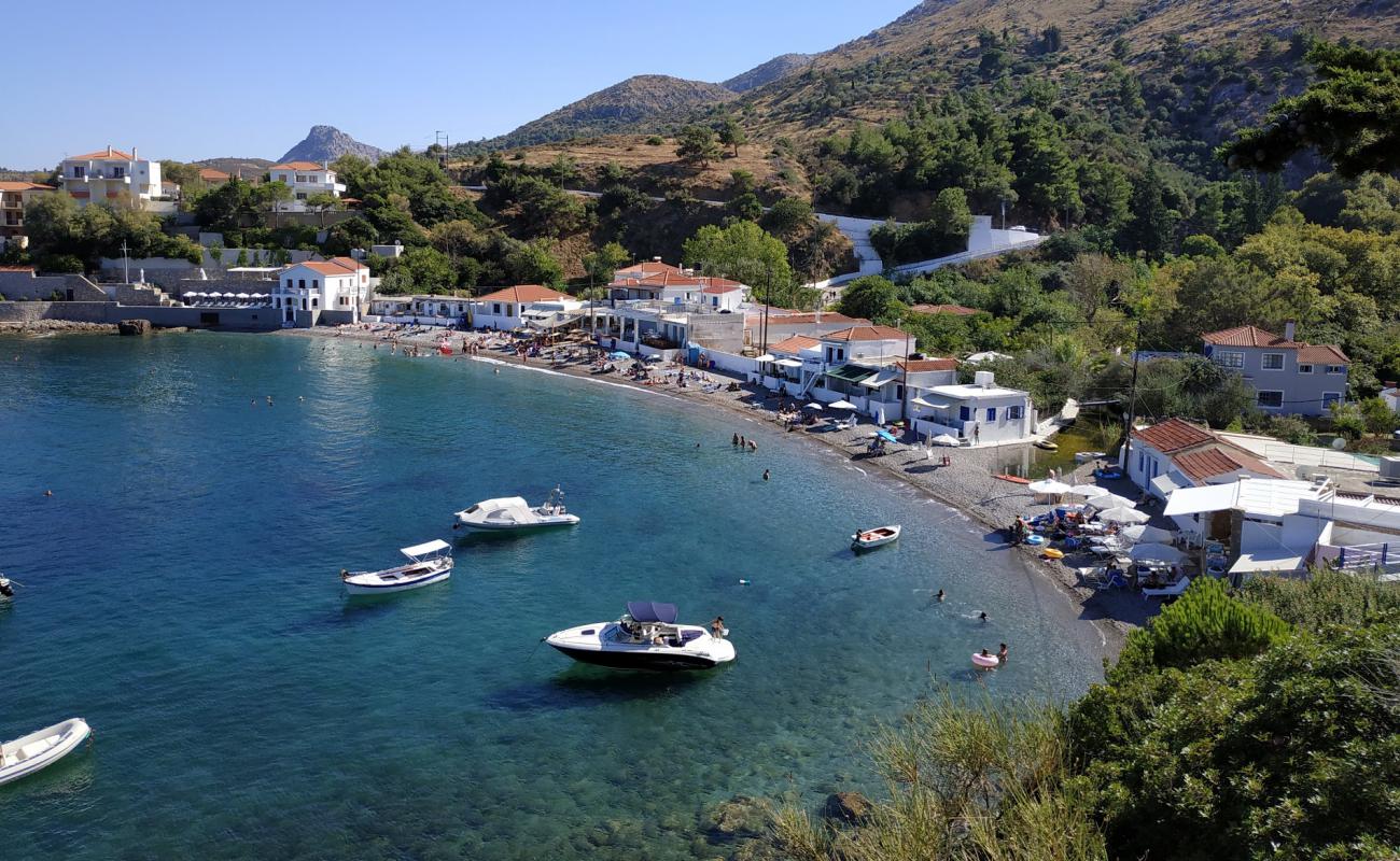 Nagos Beach'in fotoğrafı hafif çakıl yüzey ile