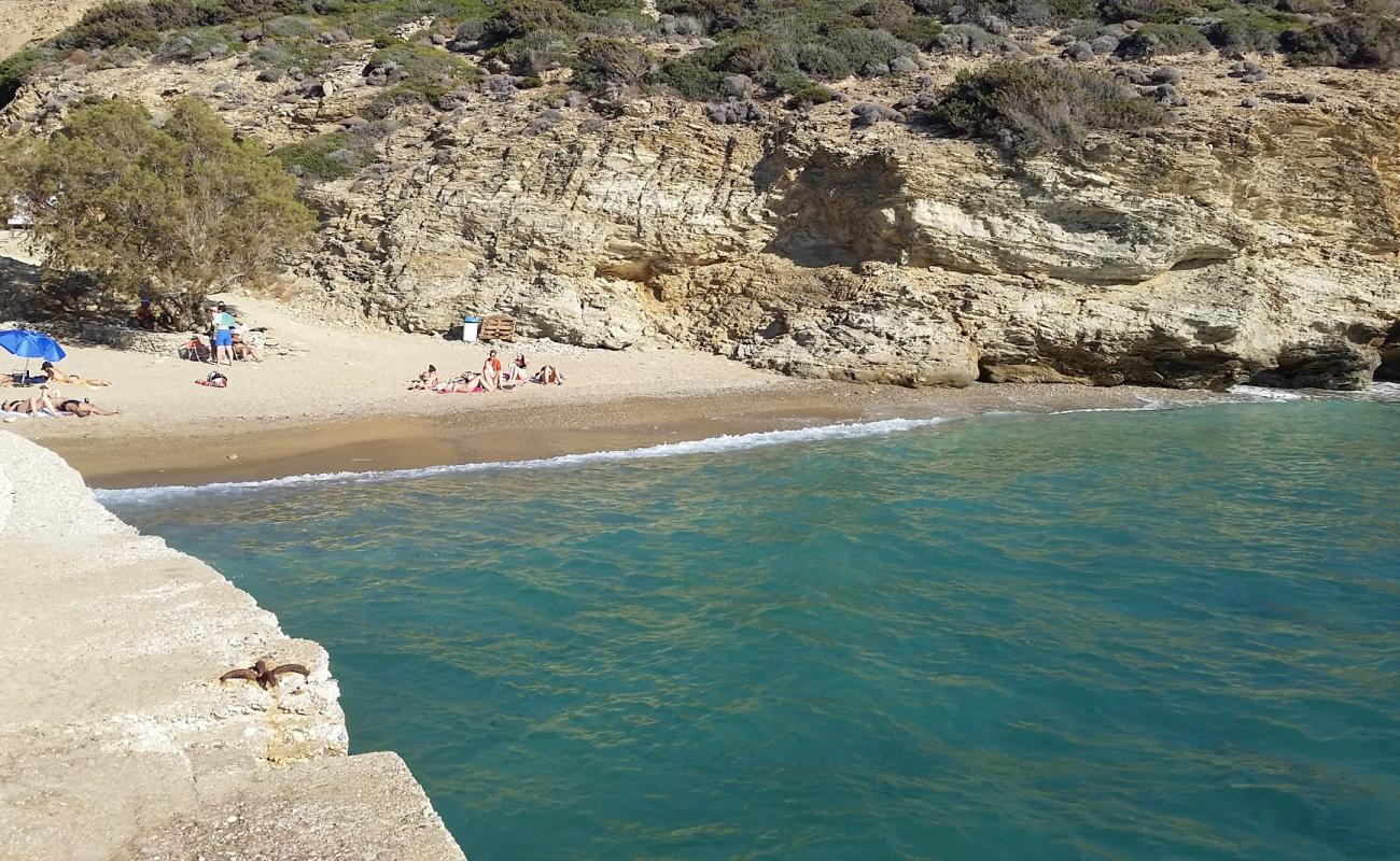 Paradisia Beach'in fotoğrafı açık bej kum yüzey ile