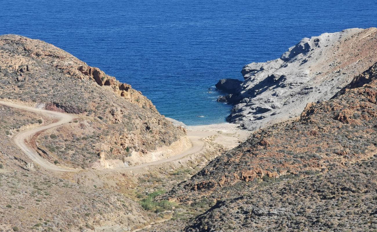 Prasa Beach'in fotoğrafı bej çakıl yüzey ile