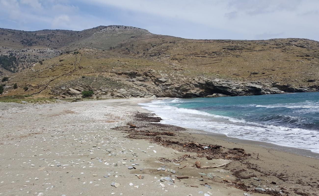 AI Giannis Onions Beach'in fotoğrafı parlak kum yüzey ile