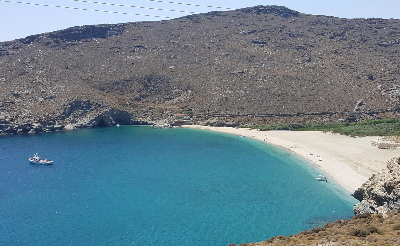 Melakonas Beach II'in fotoğrafı parlak kum yüzey ile