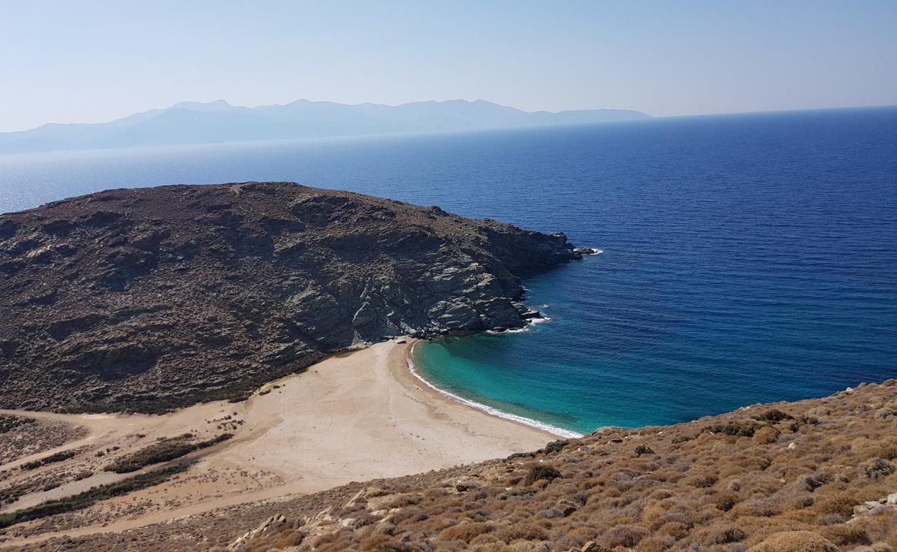 Megali Peza'in fotoğrafı hafif ince çakıl taş yüzey ile