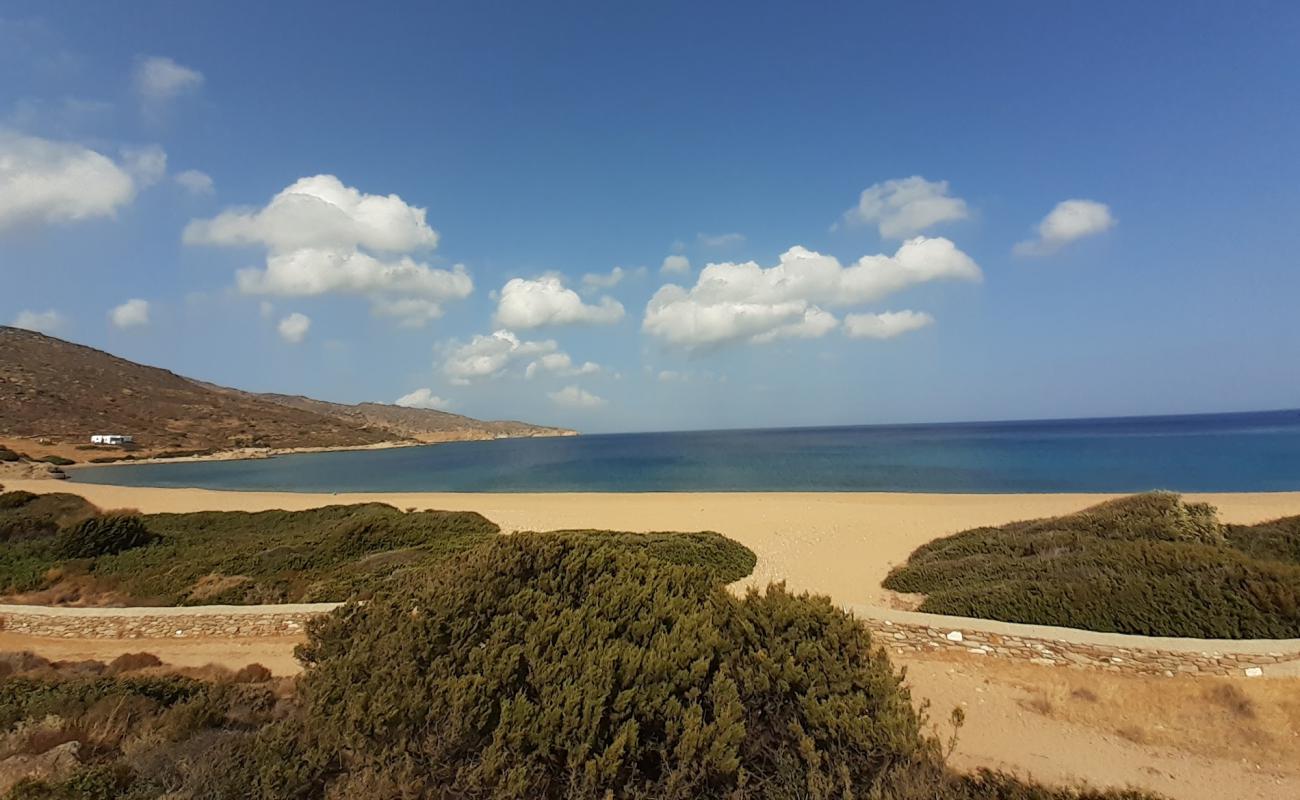 Paralia Kalamos'in fotoğrafı parlak kum yüzey ile